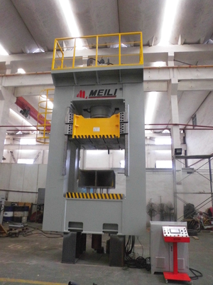400T H الإطار الهيدروليكي آلة الصحافة آلة تقليم السيارات الهيدروليكية المؤازرة